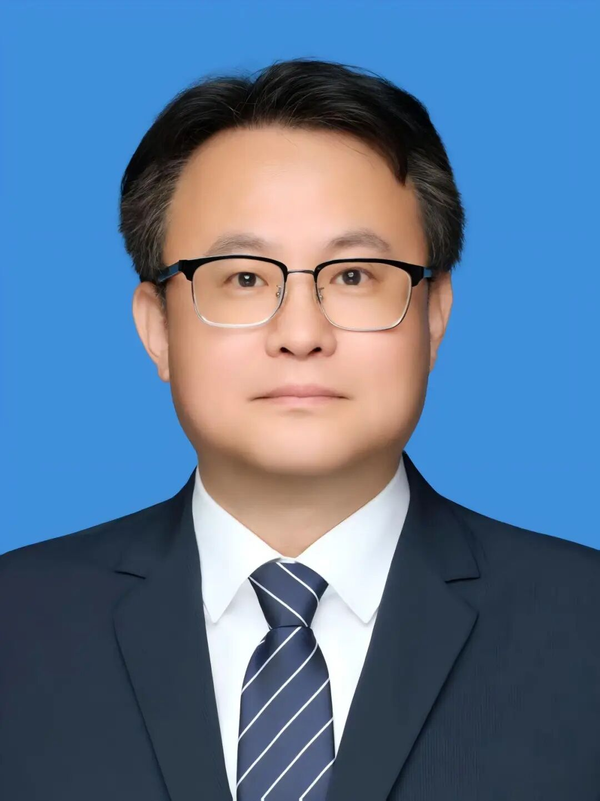 守住手藝的溫度，擁抱技術的速度 ——專訪上海出版印刷高等專科學校藝術設計系丁亮